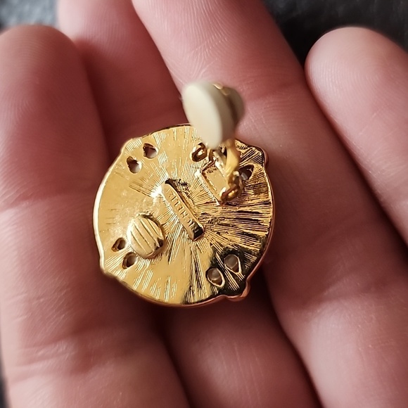 VTG Richelieu clip on earrings - Picture 6 of 7